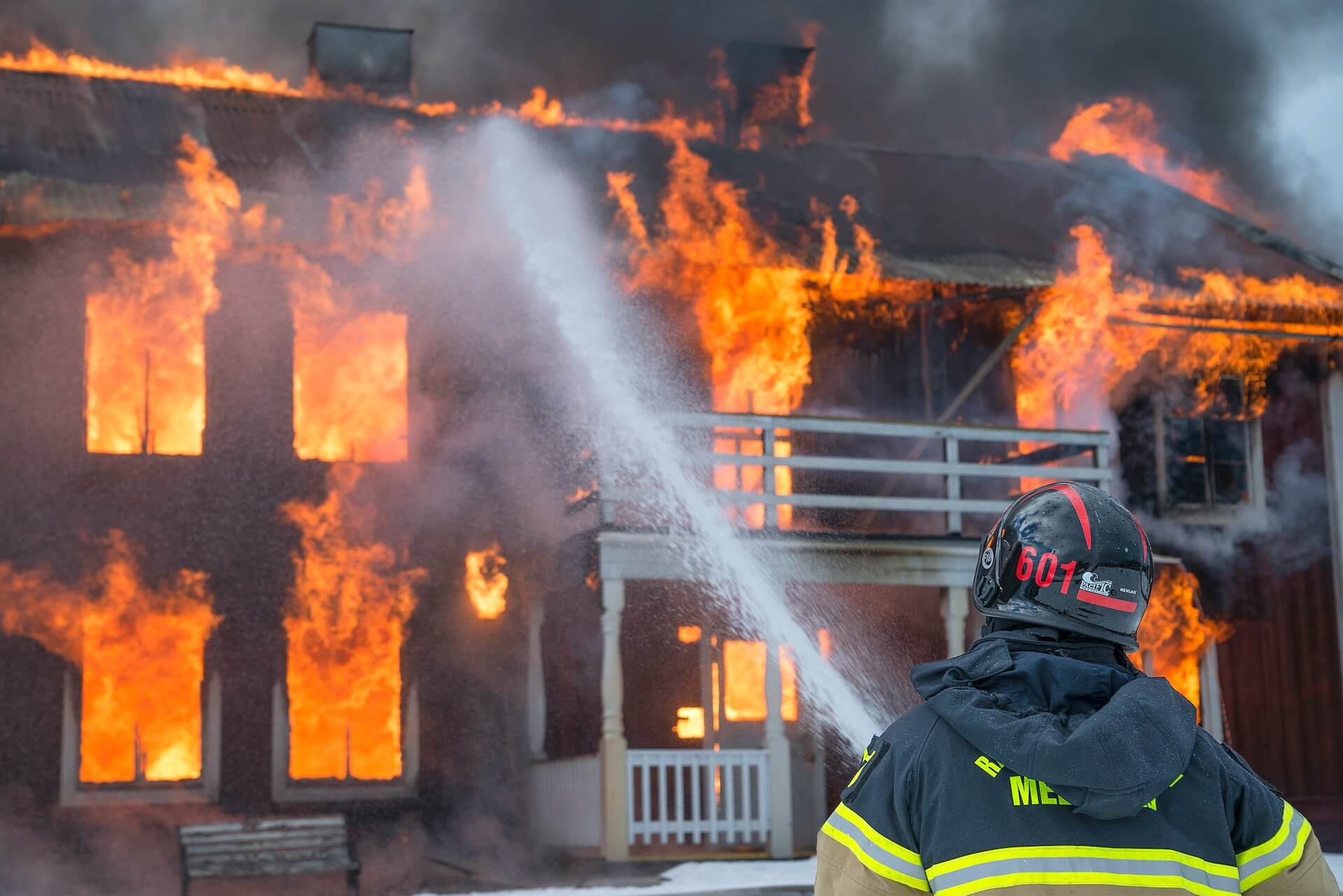 بیمه آتش سوزی چیست و چطور آن را تهیه کنیم؟